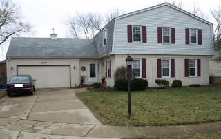 829 Prince Charles Ct, Schaumburg, IL 60195-2933