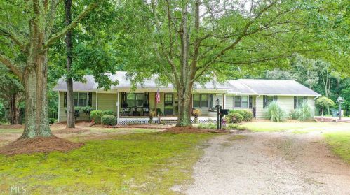 4153 Highway 155, Stockbridge GA  30281-4011 exterior