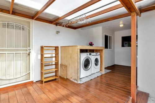 1924 Marineview Dr, San Leandro CA 94577-5315 exterior