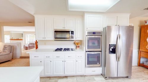 16070 Rancho Viejo Dr, Riverside, CA 92506-5826