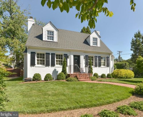 4715 24th St, Arlington, VA 22207-3512