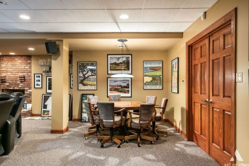 4 Loblolly Ct, Lemont IL  60439-7744 exterior