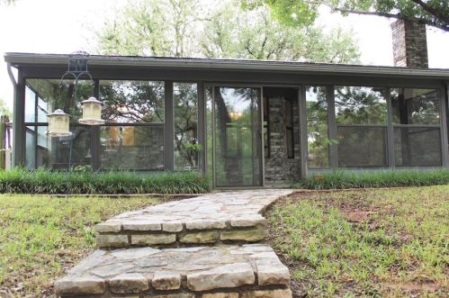 410 Granada Calle Ct, Granbury TX 76049-1476 exterior