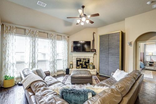 628 Tierra Vista Way, Fort Worth TX  76131 exterior