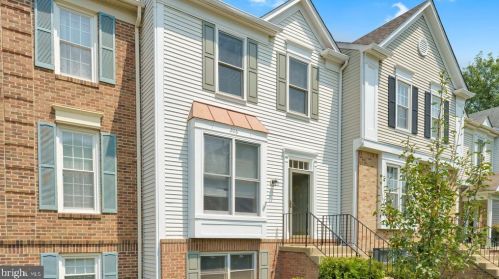 206 Harrogate Rd, Fredericksburg, VA 22406-1102