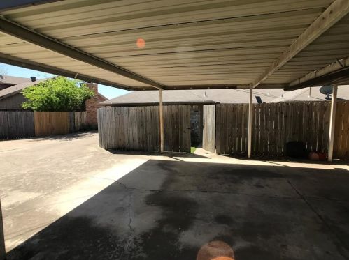 6925 Sierra Dr, Fort Worth TX 76116-3915 exterior