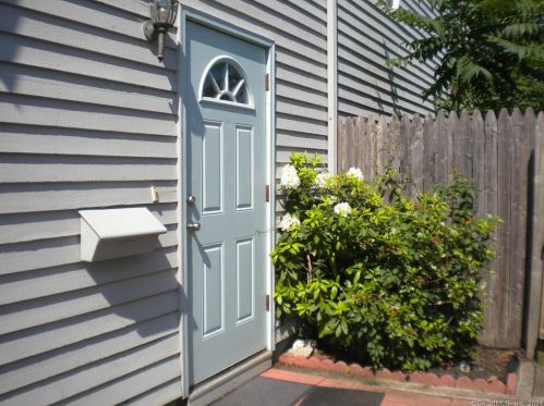 181 Broadway, Milford, CT 06460-6150