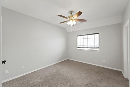 2033 Le Mans Dr, Carrollton TX 75006-4337 exterior