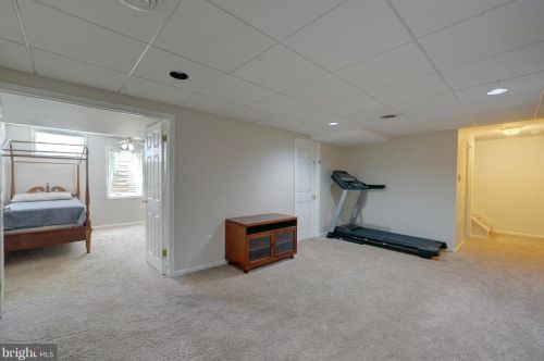 1900 Autumn Ridge Cir, Silver Spring MD 20906-5826 exterior