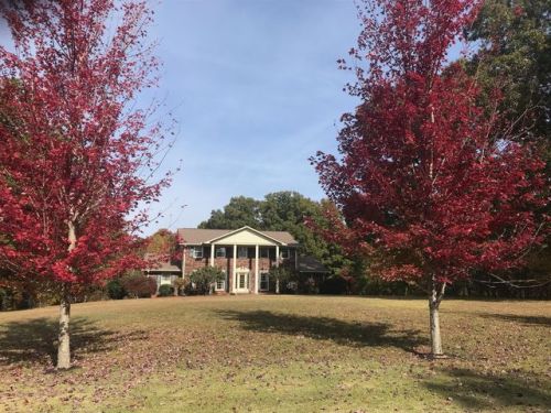 203 Dogwood Cir, Waverly, TN 37185-1005
