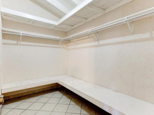 1602 Crest Ridge Dr, Dallas TX  75228-3203 exterior