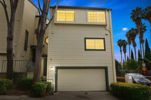 1251 Sandy Bridges Ct, Hayward, CA 94541-1255
