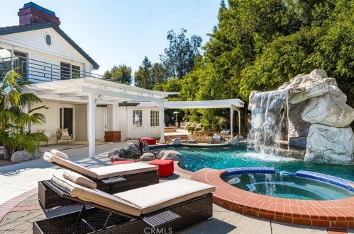 4501 Cerro Vista Dr, Anaheim CA 92807 exterior