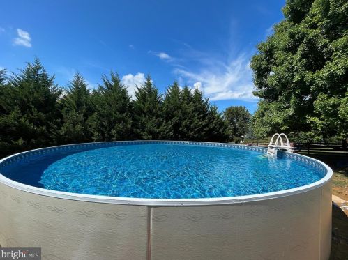 125 Gap Vw Blvd, Harpers Ferry WV 25425-3003 exterior