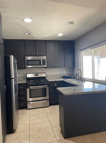 22220 Emerald St, Colton, CA 92313-5904