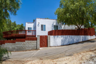 21403 Wahoo Trl, Chatsworth, CA 91311-7500