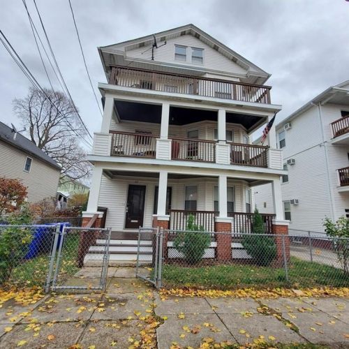 61 Pembroke Ave, Providence, RI 02908-2934