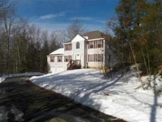 6 Wild Turkey Rd, Deerfield, NH 03037-1221