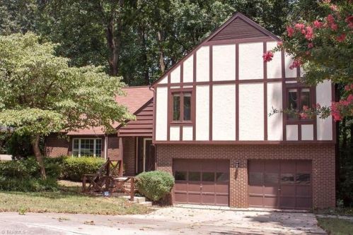 4706 Royal Coach Rd, Greensboro, NC 27410-3646