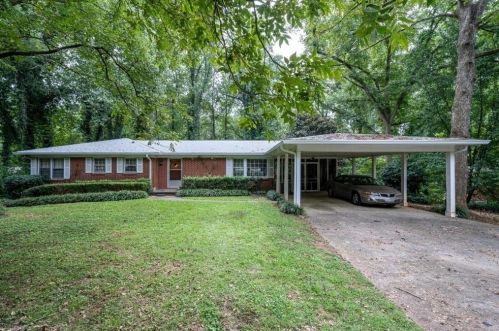 3083 Henderson Mill Rd, Atlanta GA  30341-4503 exterior
