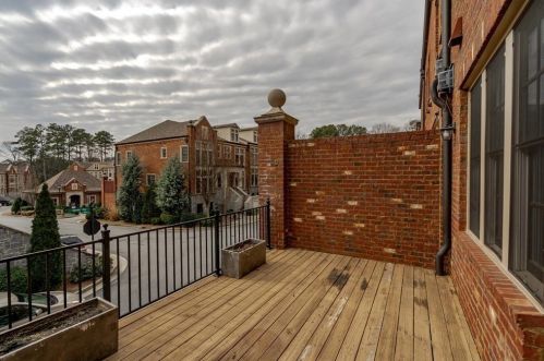 2912 Hermance Dr, Atlanta GA  30319-2704 exterior
