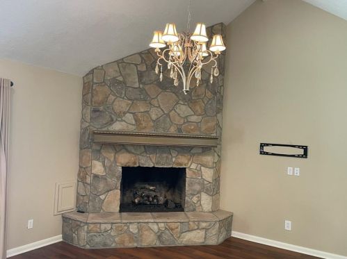 5 Robinhood Dr, Conroe TX  77301-1665 exterior