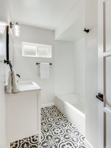 4911 122nd St, Hawthorne CA  90250-3509 exterior