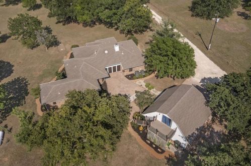 201 Young Ranch Rd, Georgetown, TX 78633-6653