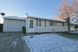 3258 Pumice Pl, Eagle Crest OR  97756-7827 exterior