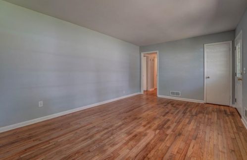 2708 Lakeview Dr, Conyers GA  30094-4944 exterior