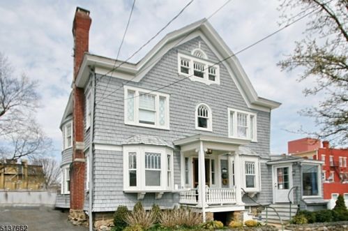 107 Moore St, Hackettstown, NJ 07840-2025