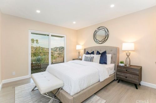815 Moorside Dr, Glendale CA  91207-1135 exterior