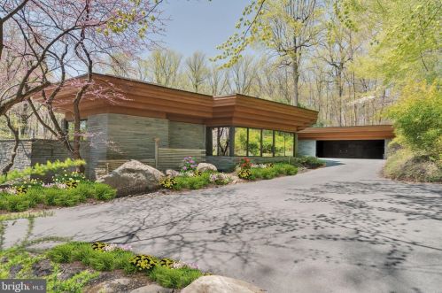 1141 Stuart Rd, Princeton NJ  08540-1216 exterior