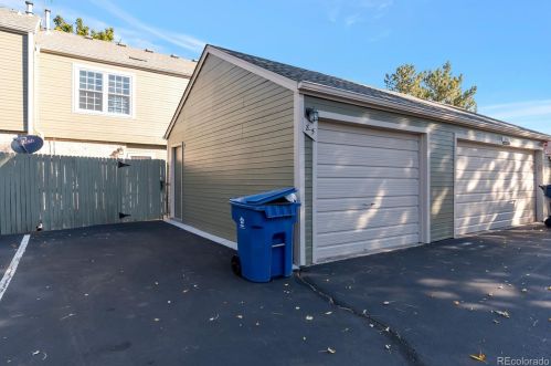 3447 Ammons St, Denver, CO 80227-4979