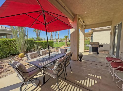 43995 Medinah Dr, Indio, CA 92201-8901