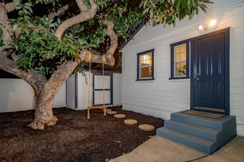1120 Boynton St, Glendale CA  91205-2828 exterior