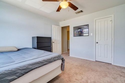 132 Trinity Dr, Uhland TX 78640-4330 exterior