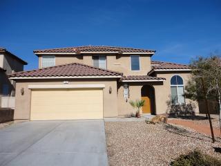 16 Goldleaf Falls Ave, North Las Vegas, NV 89031-2957