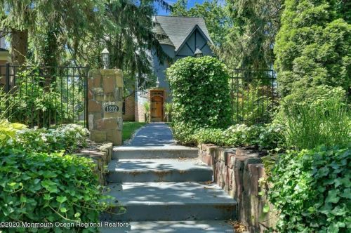 1212 4th Ave, Tinton Falls NJ  07712-4910 exterior