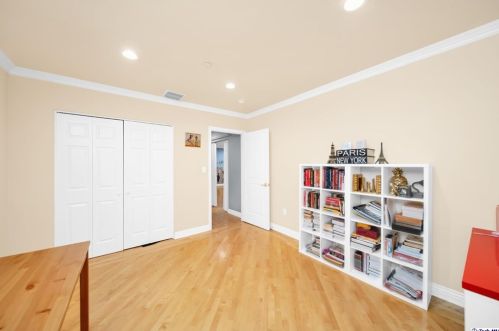 809 Lomita Ave, Glendale CA  91205-1617 exterior