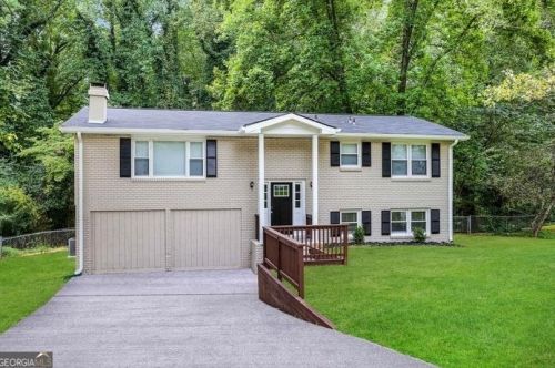 27 Simpson Dr, Kennesaw GA  30144-1528 exterior