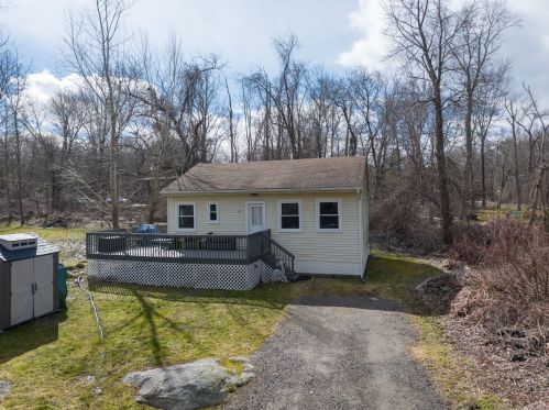 39 Wood Trl, Coventry CT  06238-3033 exterior