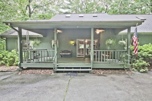579 Denny Ridge Rd, Big Canoe, GA 30143-7508