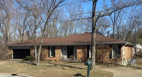2776 Smiley Rd, Hazelwood, MO 63043-1839