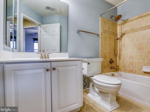 12 Payne St, Charles Town WV 25414-5536 exterior