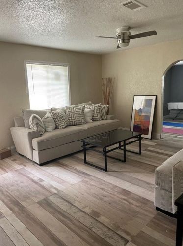 4601 Burton Ave, Fort Worth, TX 76105-4316