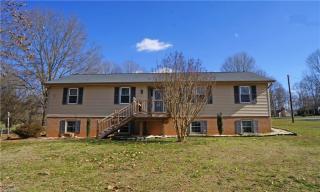 1721 Valley Brook Rd, Clemmons, NC 27012-8386