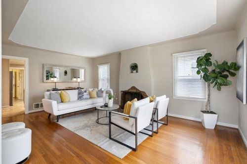 811 Schiele Ave, San Jose, CA 95126-2422