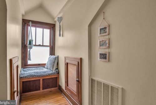 125 Parker St, Carlisle PA  17013-2821 exterior