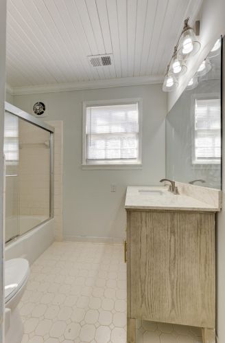 9666 Jamison Rd, Ladson SC  29456-4844 exterior